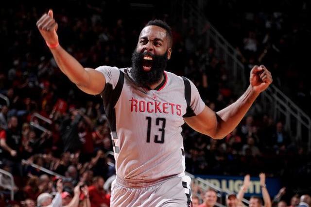 聚会八瓶茅台三万八，我这次没替他买单